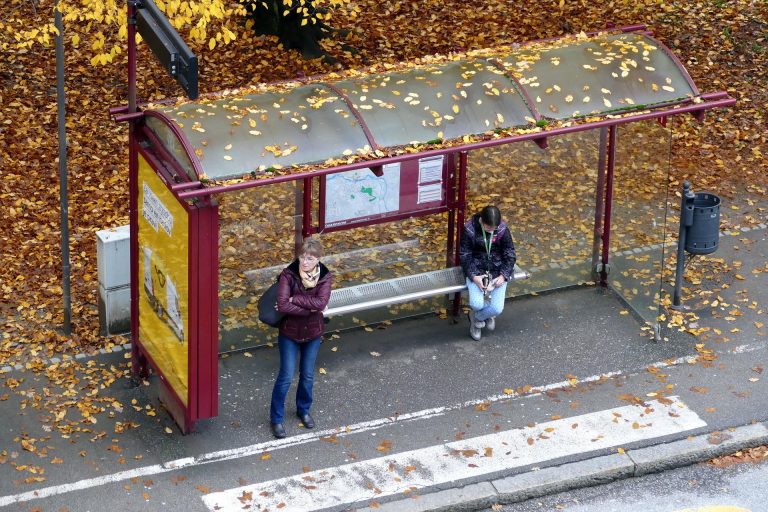 Ergänzungsantrag, Beleuchtung Bushaltestelle Abzweig Semd